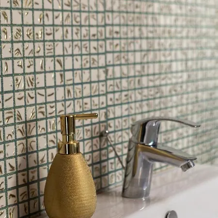 Bed & Breakfast Lei 4*