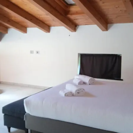 Lei ベッド・アンド・ブレックファスト